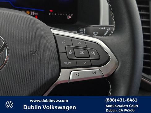 Certified 2023 Volkswagen Atlas SE FWD image 21