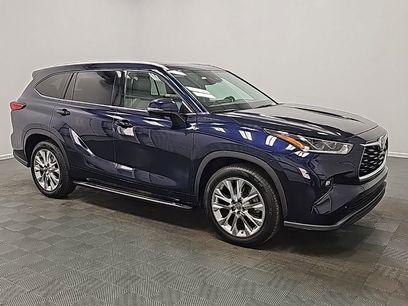Used 2023 Toyota Highlander Limited