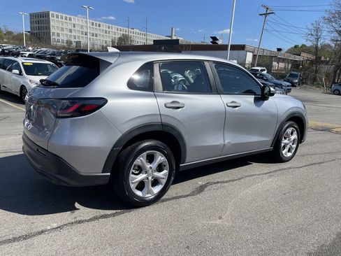 Used 2024 Honda HR-V LX image 8
