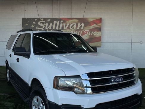 Used 2017 Ford Expedition EL XL w/ Equipment Group 101A image 4