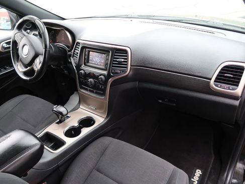 Used 2014 Jeep Grand Cherokee Laredo w/ Quick Order Package 23E AWD/4WD image 10
