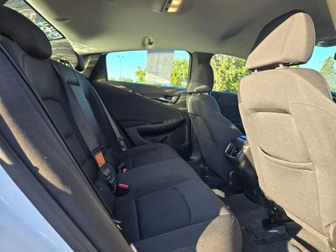 Used 2024 Chevrolet Malibu LT image 27