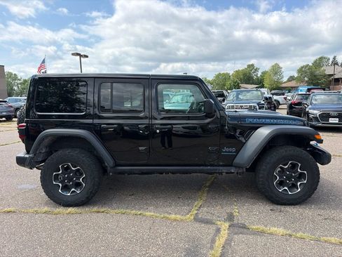 Used 2023 Jeep Wrangler Unlimited Rubicon 4xe w/ Cold Weather Group AWD/4WD image 4