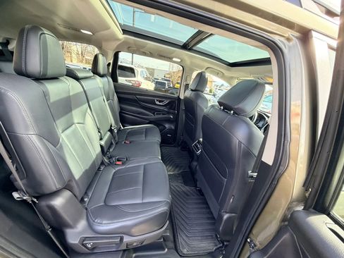 Used 2024 Subaru Ascent Limited w/ Technology Package AWD/4WD image 31