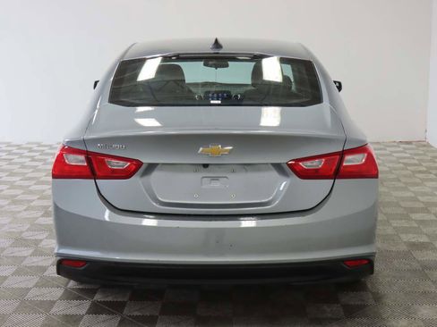 Used 2024 Chevrolet Malibu LS FWD image 4