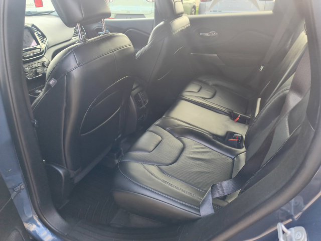 Used 2020 Jeep Cherokee Limited w/ Trailer Tow Group AWD/4WD image 11