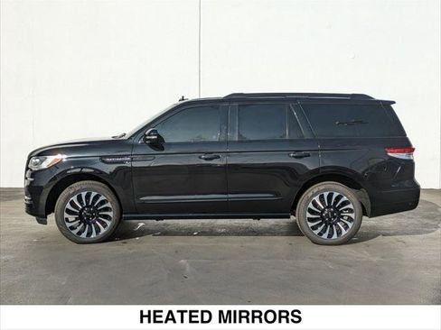 Used 2024 Lincoln Navigator Reserve image 2