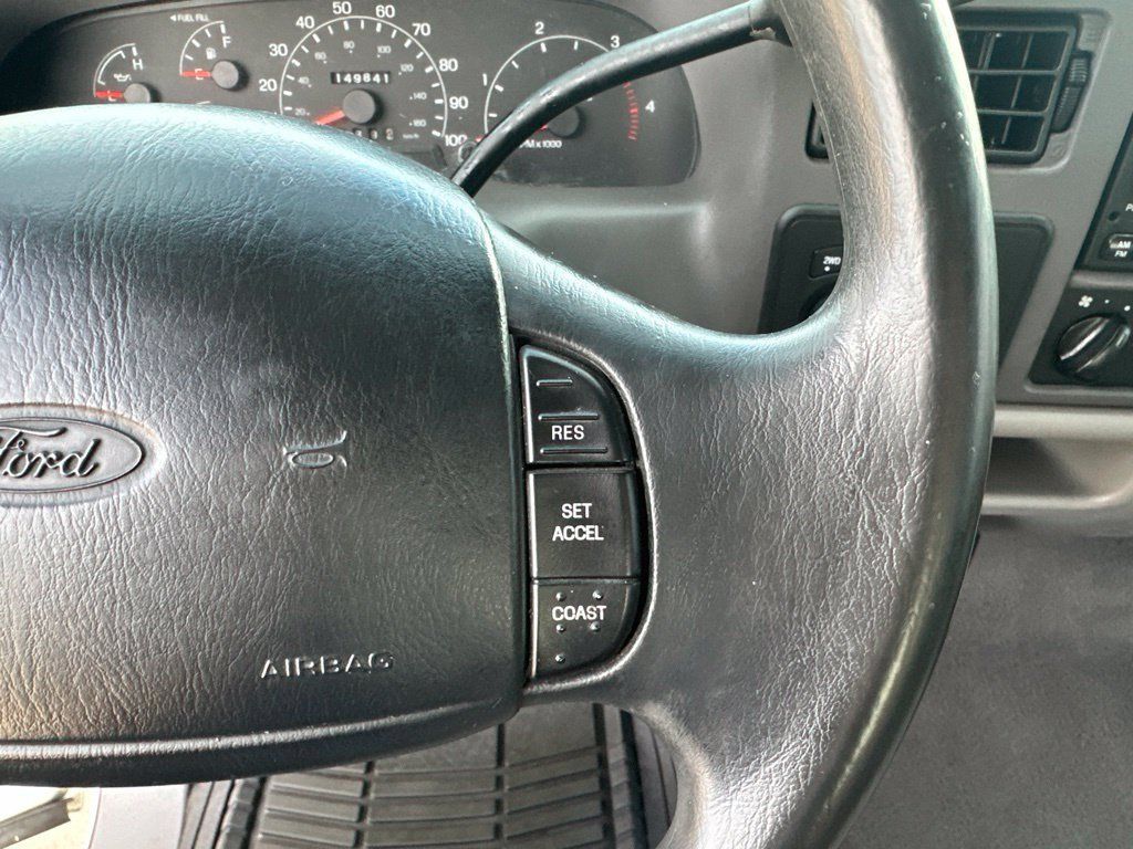 Used 2001 Ford F250 XLT AWD/4WD image 8