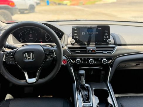 Used 2019 Honda Accord LX image 18