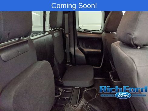 Used 2022 Toyota Tacoma TRD Off-Road image 26