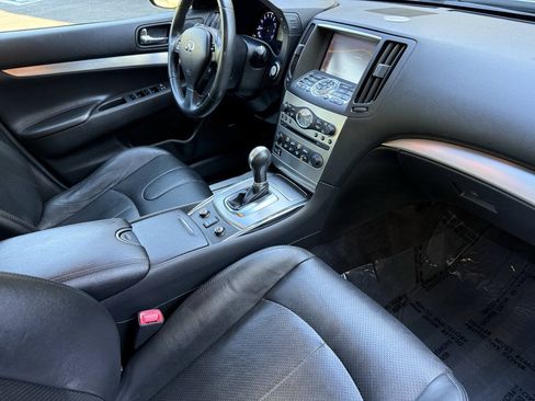 Used 2013 INFINITI G37 x Sedan w/ Premium Pkg AWD/4WD image 24