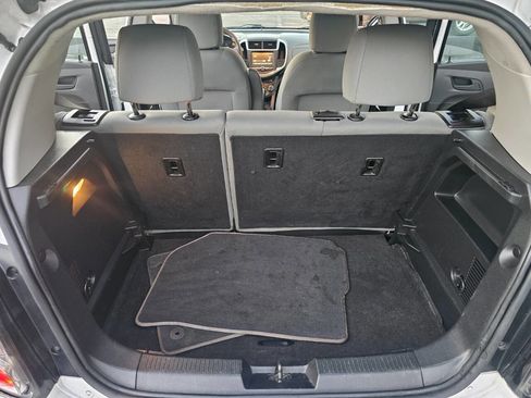 Used 2017 Chevrolet Sonic LT image 34