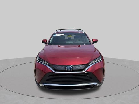 Used 2022 Toyota Venza XLE AWD/4WD image 3