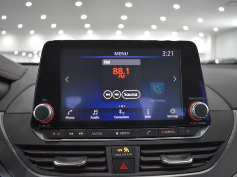Used 2023 Nissan Altima 2.5 SR AWD/4WD image 14