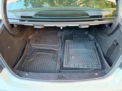 Used 2012 Mercedes-Benz E 350 4MATIC Sedan image 54