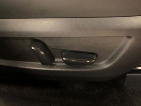 Used 2021 INFINITI QX50 Sensory image 56