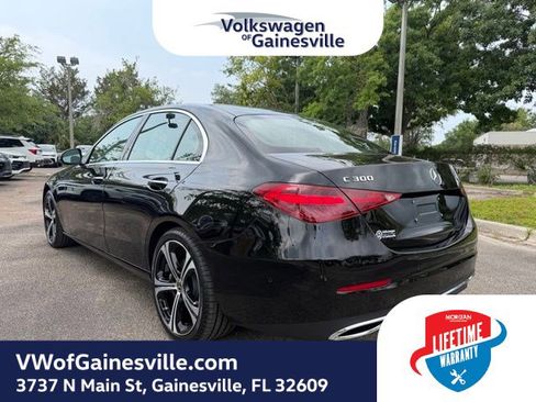 Used 2025 Mercedes-Benz C 300 Sedan image 4