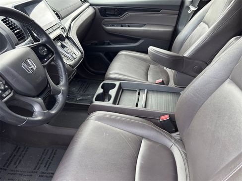 Used 2022 Honda Odyssey Touring image 11