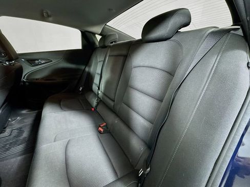 Used 2018 Chevrolet Malibu LT image 21