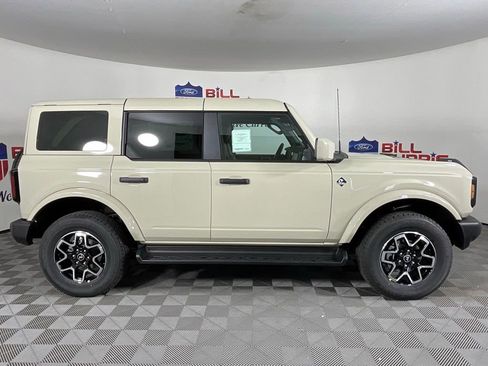 New 2026 Ford Bronco Outer Banks AWD/4WD image 2