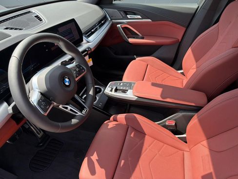 Used 2026 BMW X1 xDrive28i w/ Technology Package AWD/4WD image 4