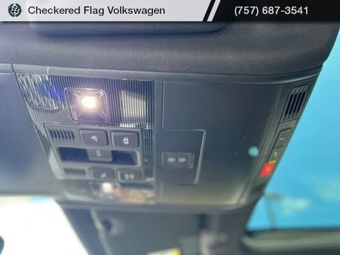 Used 2024 Volkswagen Tiguan SEL R-Line AWD/4WD image 25