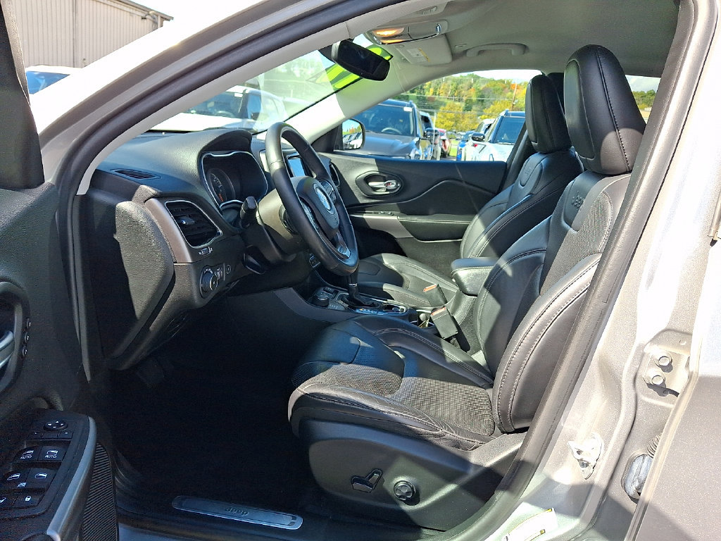 Used 2019 Jeep Cherokee Limited AWD/4WD image 15