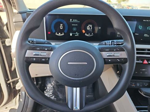 Certified 2025 Hyundai Tucson SEL image 22