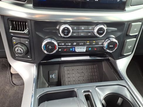 Used 2024 Ford F150 Lariat w/ Equipment Group 502A High AWD/4WD image 30