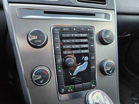 Used 2013 Volvo XC60 T6 image 31