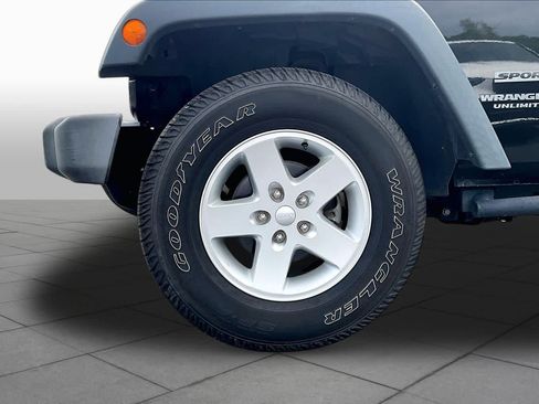 Used 2016 Jeep Wrangler Unlimited Sport w/ Quick Order Package 24S AWD/4WD image 10