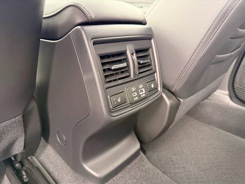 New 2026 Subaru Outback Limited AWD/4WD image 13