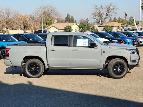 New 2026 Nissan Frontier SV w/ Tow Package image 3