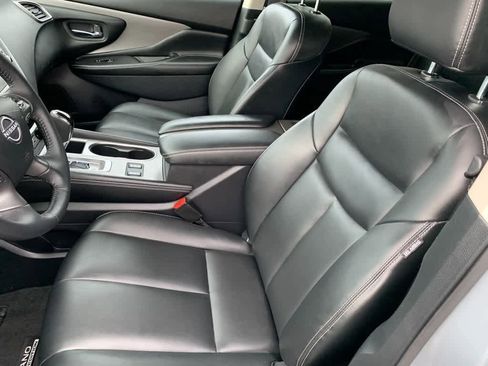 Used 2024 Nissan Murano SV w/ SV Midnight Edition Package image 17