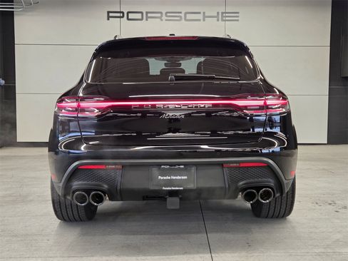 Used 2025 Porsche Macan image 7