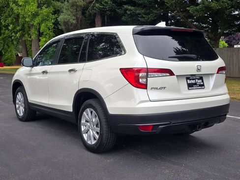 Used 2019 Honda Pilot LX image 4