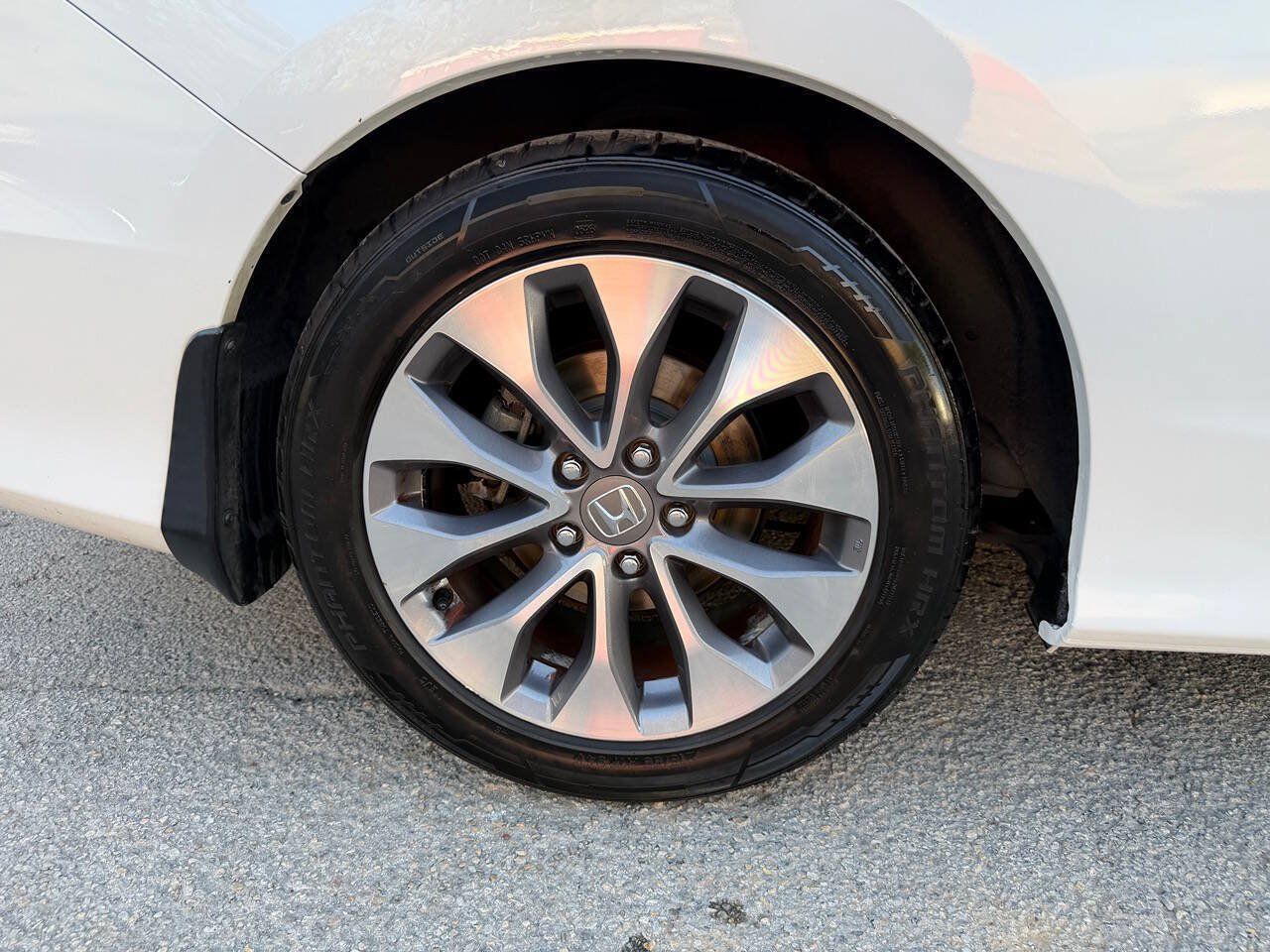 Used 2013 Honda Accord EX-L image 32