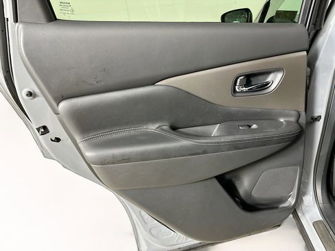 Used 2024 Nissan Murano SV w/ SV Midnight Edition Package image 26