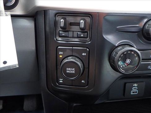 New 2026 Ford F250 XL w/ FX4 Off-Road Package image 17