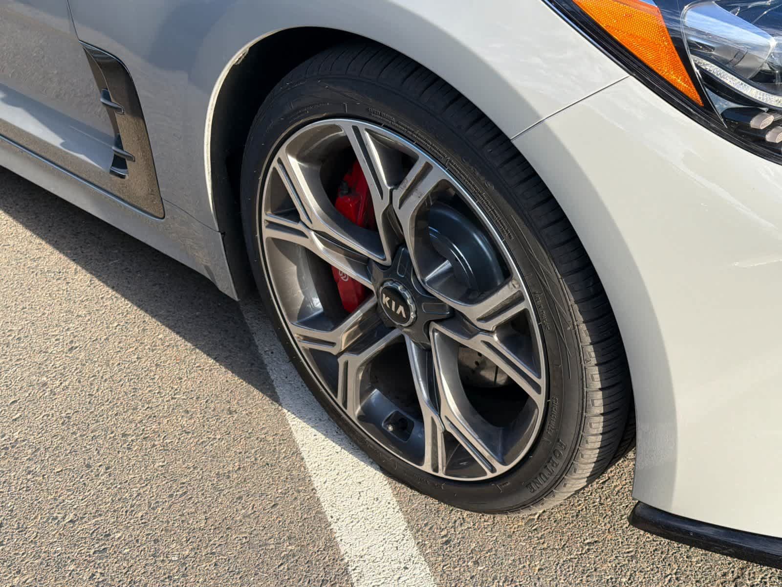 Used 2021 Kia Stinger GT1 RWD image 11