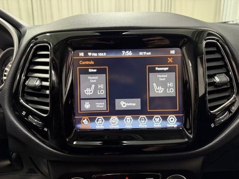 Used 2019 Jeep Compass Limited image 14