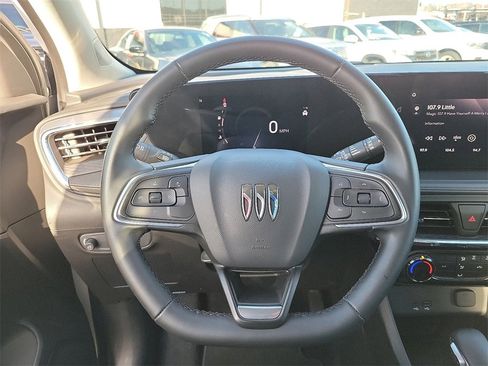 Used 2024 Buick Encore GX Sport Touring image 19
