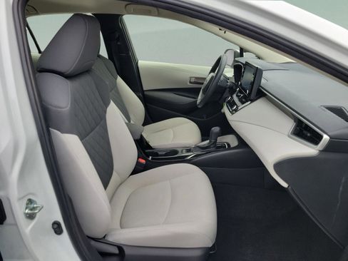 Used 2022 Toyota Corolla LE image 23