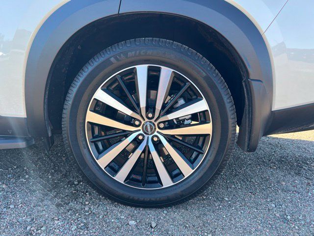 Used 2023 Nissan Pathfinder Platinum AWD/4WD image 14