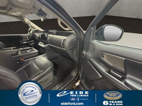 Used 2025 Ford Expedition Max Platinum image 19