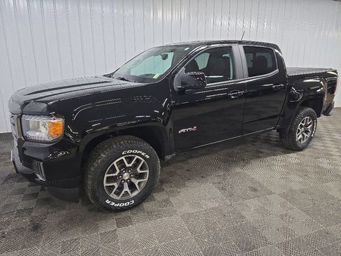 Used 2022 GMC Canyon AT4 w/ Trailering Package AWD/4WD image 6