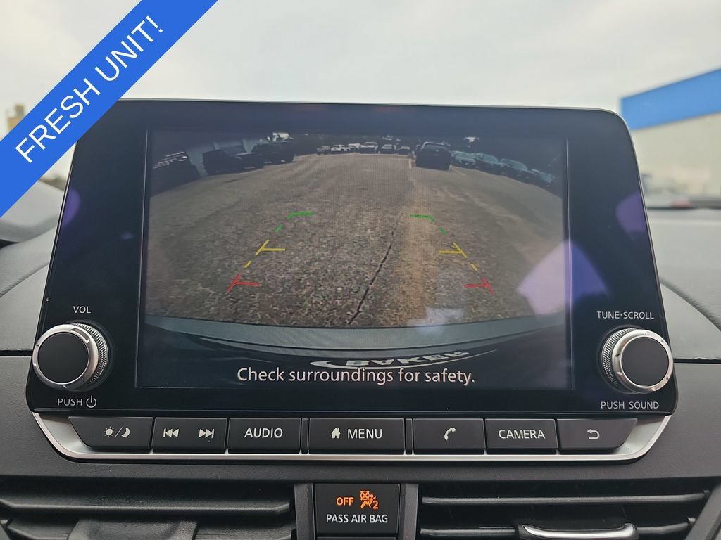 Used 2024 Nissan Altima 2.5 SV FWD image 22