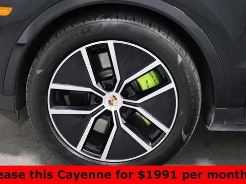 Certified 2025 Porsche Cayenne E-Hybrid image 48