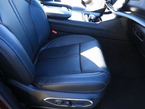 New 2025 Jeep Wagoneer Base w/ Premium Group I image 16