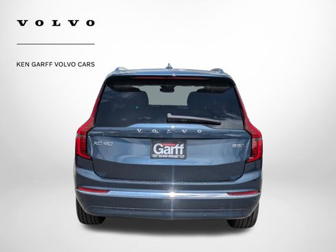 New 2026 Volvo XC90 B5 Core AWD/4WD image 4